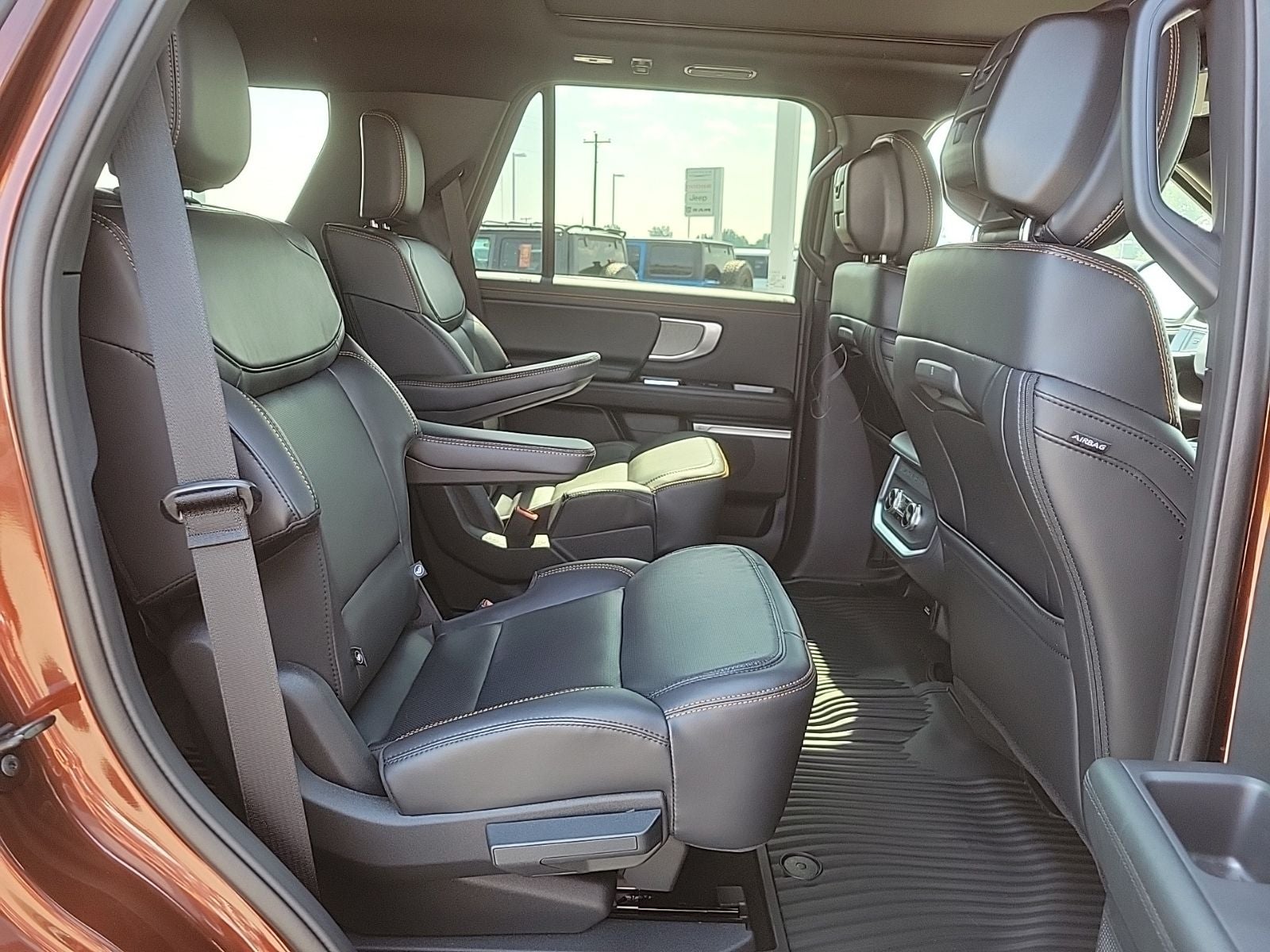 2027 Ford Expedition Tremor