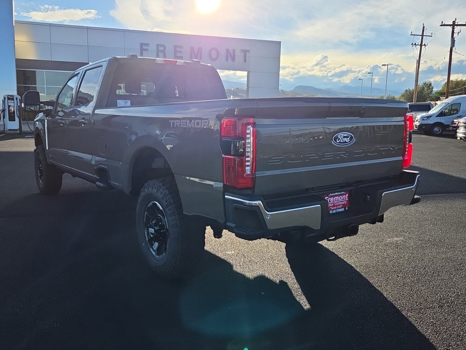 2027 Ford F-350SD Lariat Tremor
