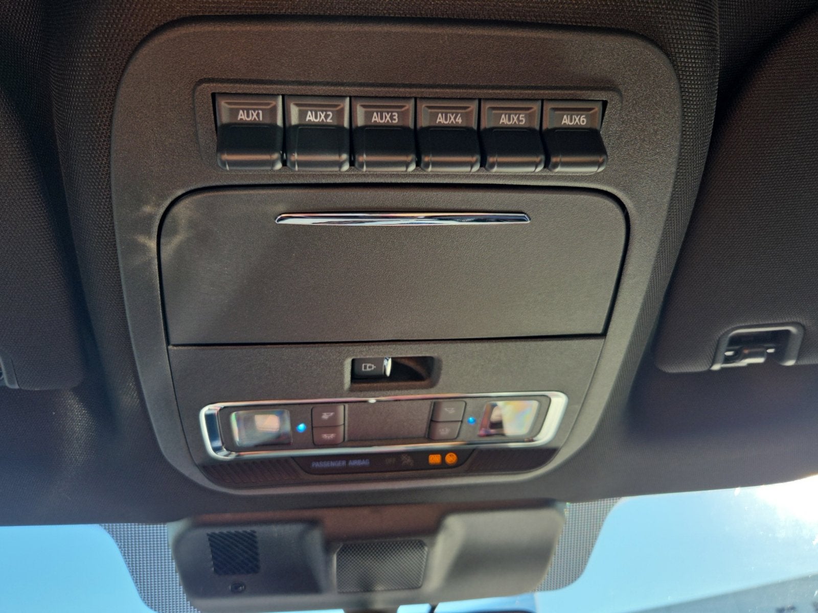 2027 Ford F-350SD Platinum