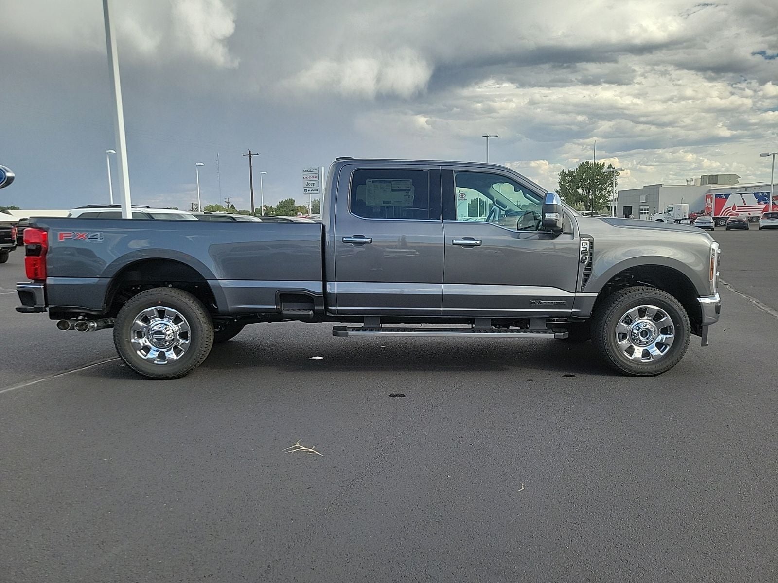 2026 Ford F-350SD Lariat