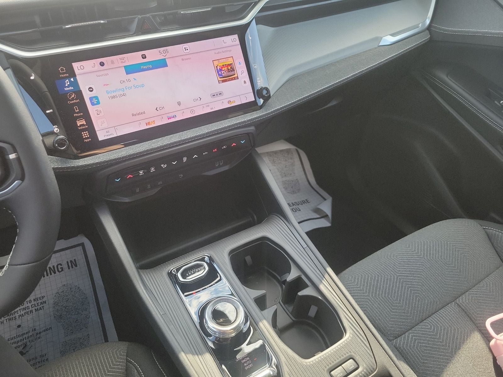 2026 Jeep Cherokee Laredo Hybrid