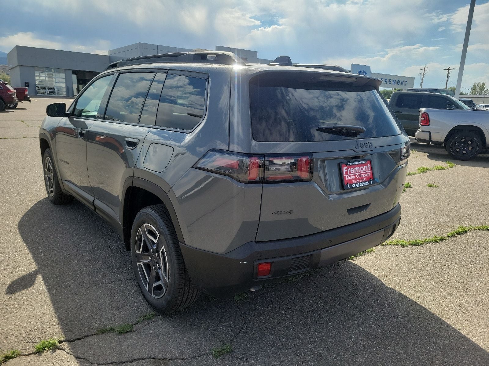 2026 Jeep Cherokee Laredo Hybrid