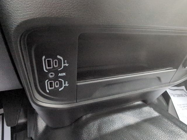 2026 RAM Ram 3500 3500 TRADESMAN CREW CAB 4X4 8' BOX