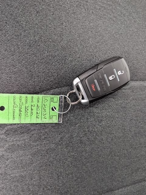 2026 RAM Ram 3500 3500 TRADESMAN CREW CAB 4X4 8' BOX