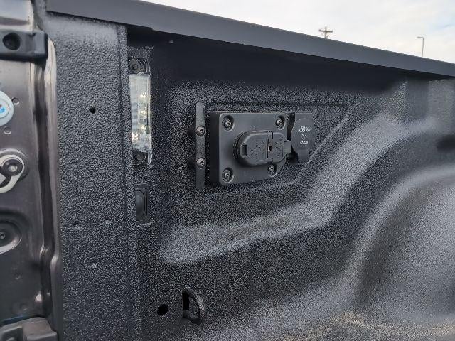 2026 RAM Ram 3500 3500 TRADESMAN CREW CAB 4X4 8' BOX