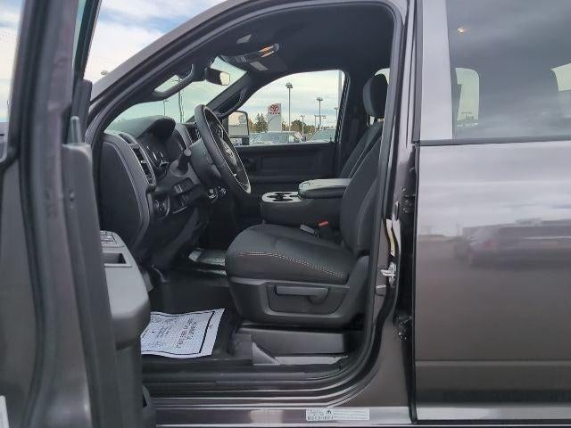 2026 RAM Ram 3500 3500 TRADESMAN CREW CAB 4X4 8' BOX