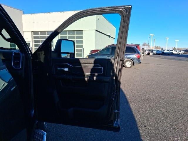 2026 RAM Ram 3500 3500 BIG HORN CREW CAB 4X4 8' BOX