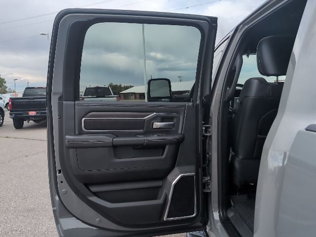 2026 RAM Ram 2500 2500 LAIE CREW CAB 4X4 8' BOX