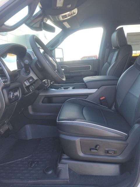 2026 RAM Ram 3500 3500 LAIE CREW CAB 4X4 8' BOX