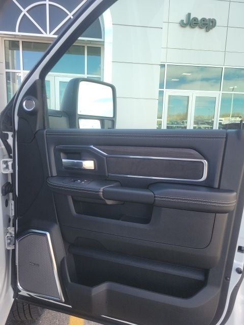 2026 RAM Ram 3500 3500 LAIE CREW CAB 4X4 8' BOX