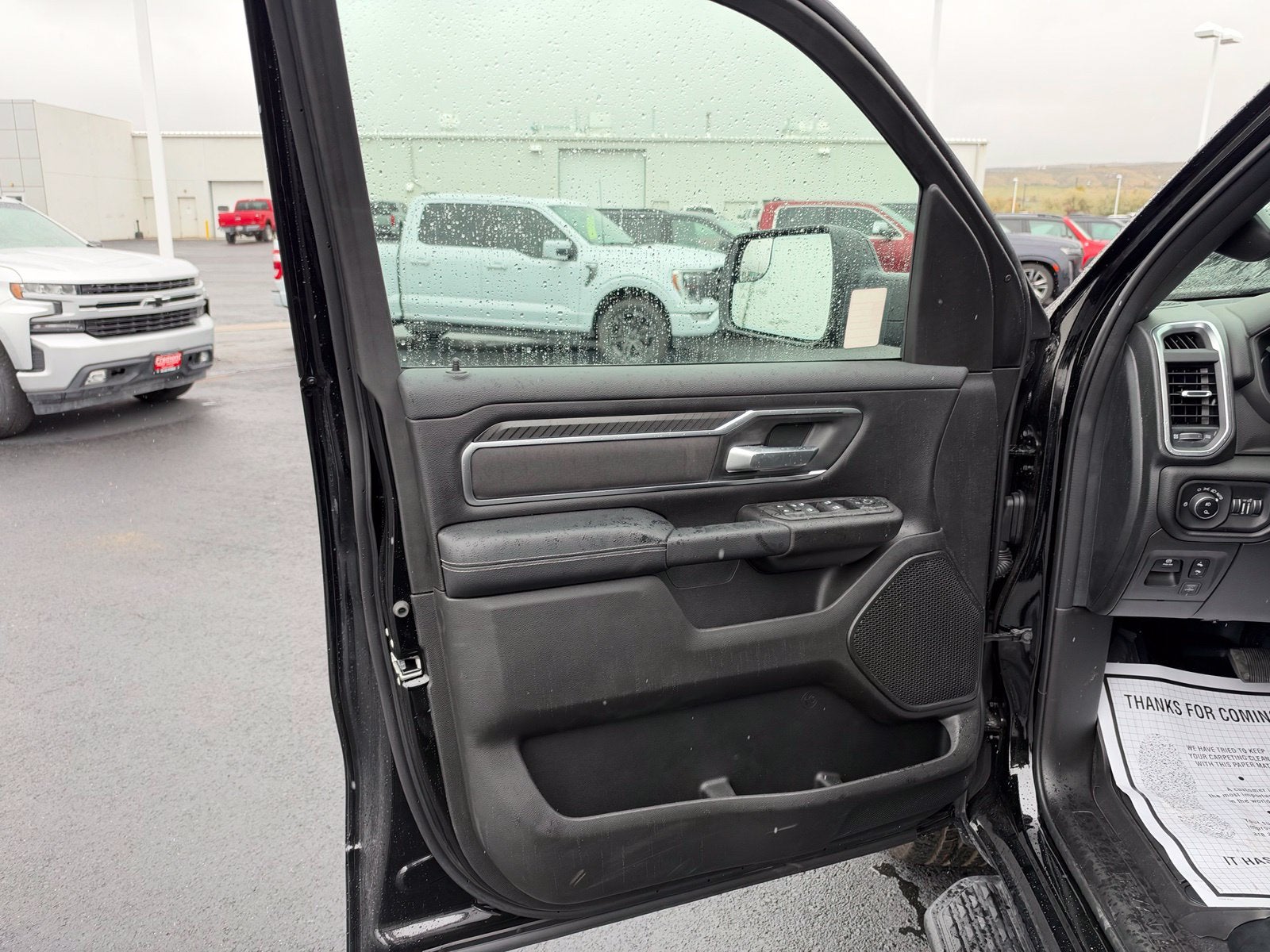 2027 RAM 1500 1500 BIG HORN CREW CAB 4X4 5'7' BOX