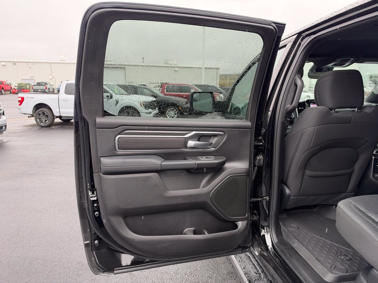 2027 RAM 1500 1500 BIG HORN CREW CAB 4X4 5'7' BOX