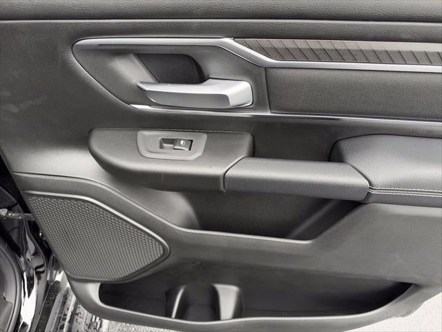 2027 RAM 1500 1500 BIG HORN CREW CAB 4X4 5'7' BOX