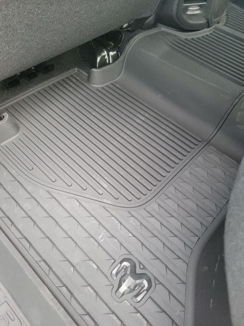 2026 RAM Ram 2500 2500 BLACK EXPRESS CREW CAB 4X4 6'4' BOX