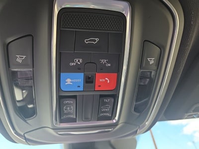 2026 Jeep Grand Cherokee Laredo Altitude