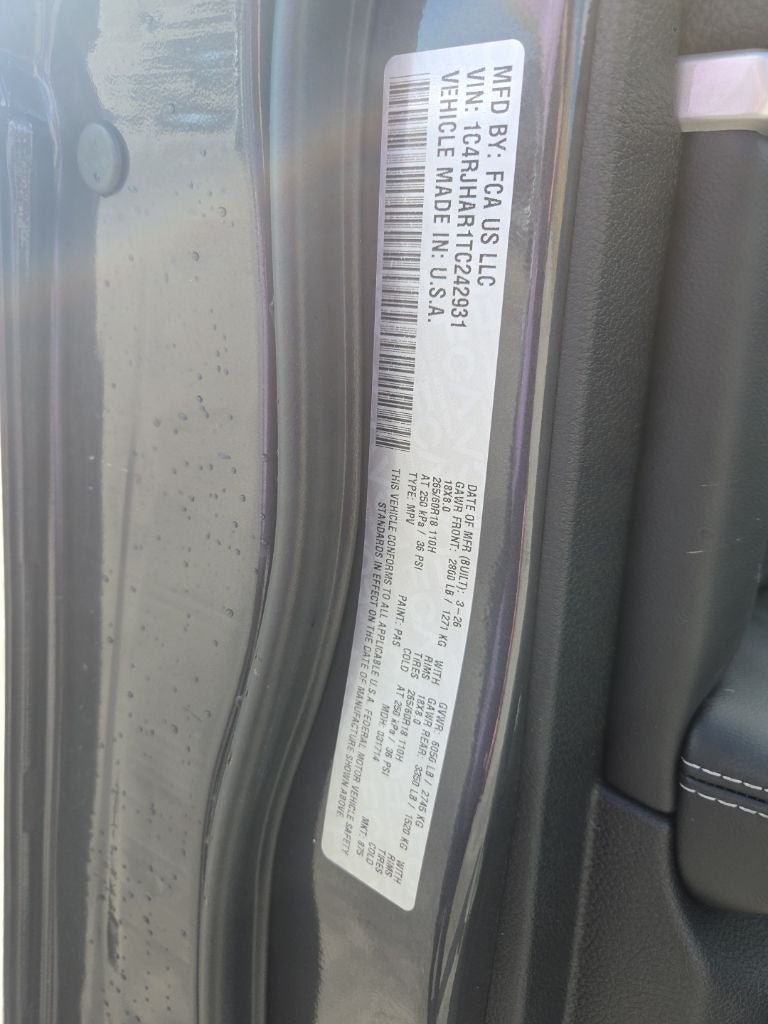 2026 Jeep Grand Cherokee Laredo Altitude