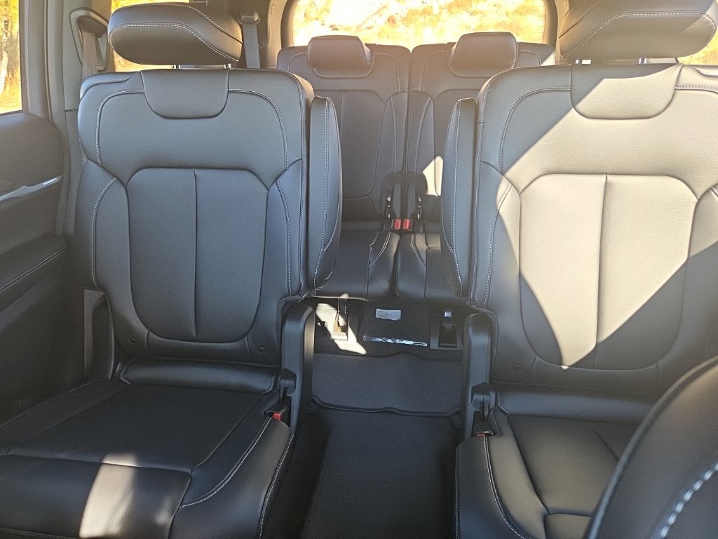 2027 Jeep Grand Cherokee L Limited