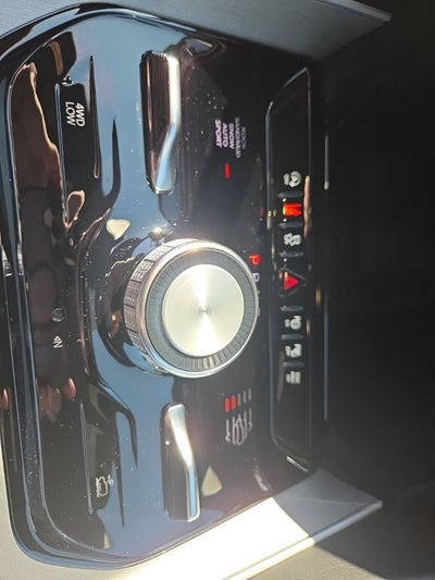 2026 Jeep Grand Wagoneer Upland