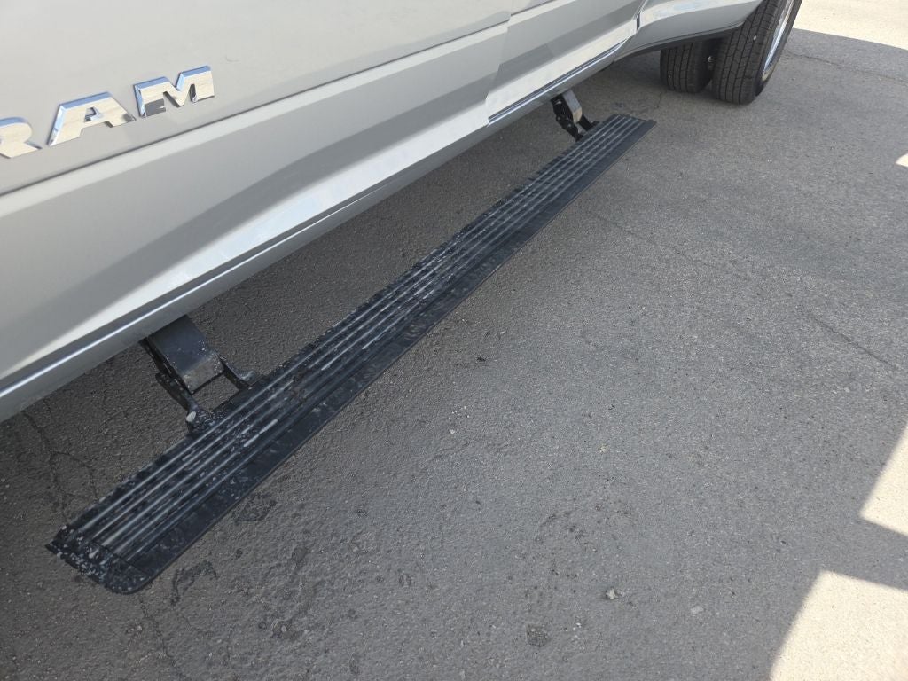 2027 RAM 3500 Laramie DRW