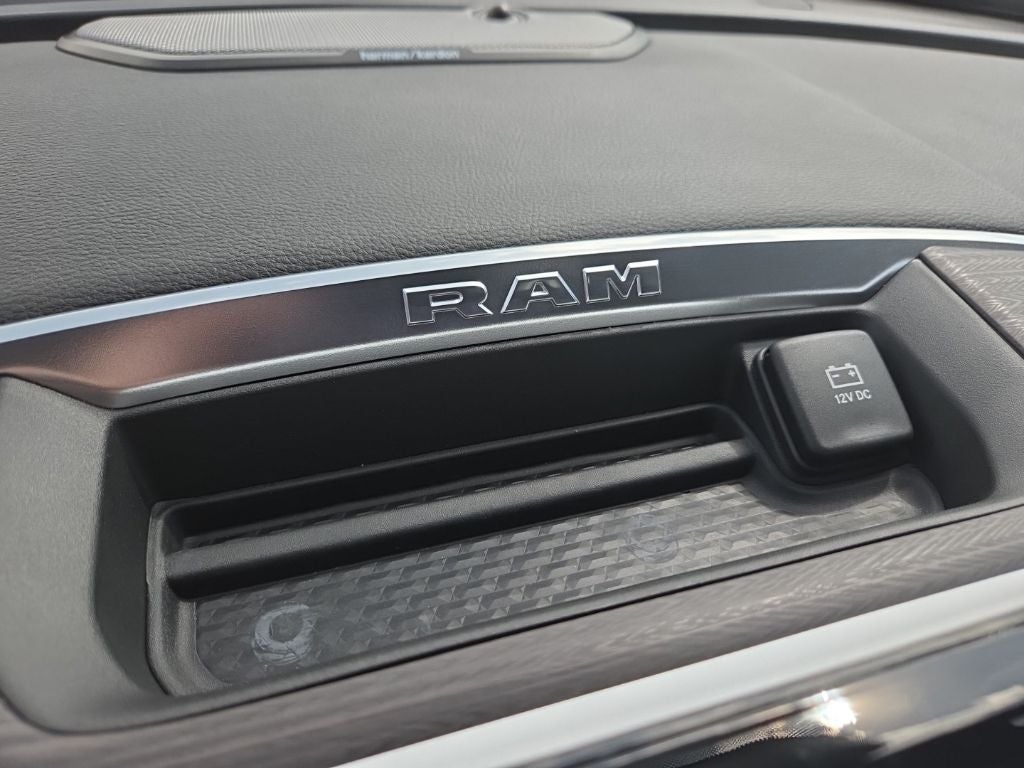 2027 RAM 3500 Laramie DRW