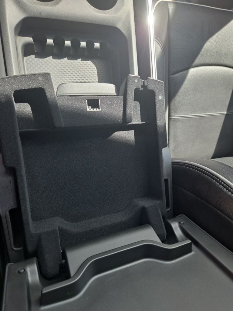 2027 RAM 3500 Laramie DRW