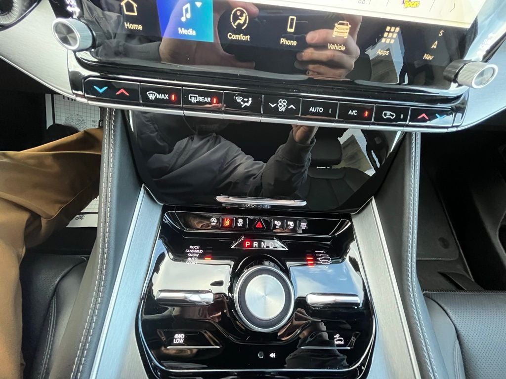 2026 Jeep Grand Wagoneer Limited Altitude