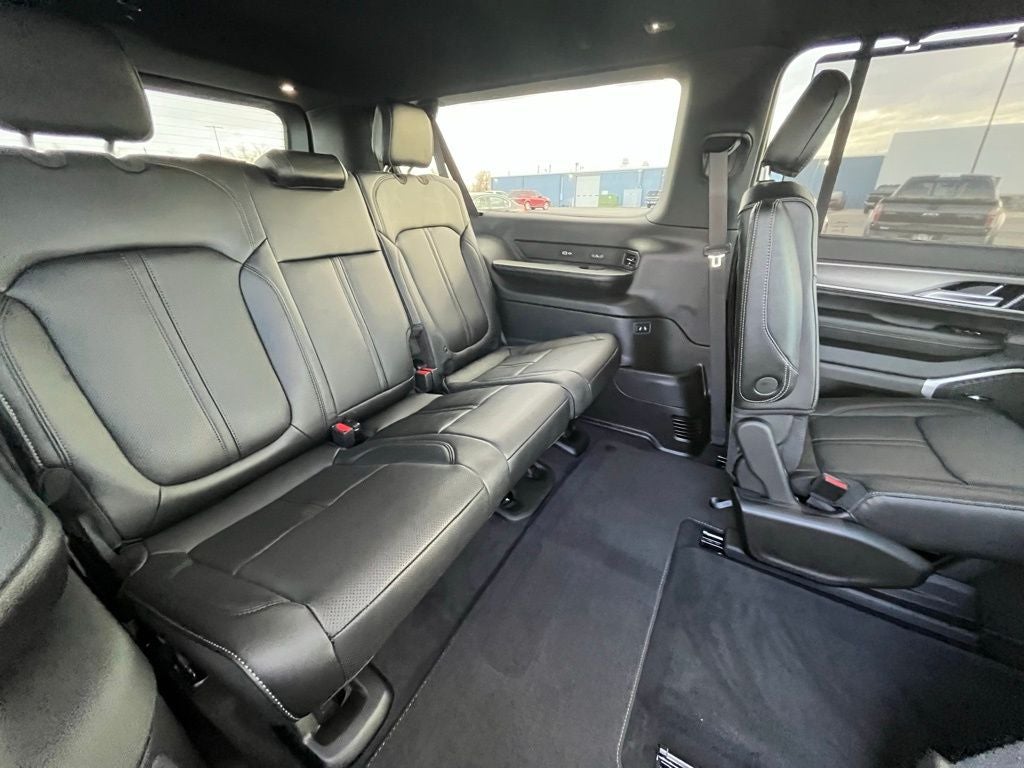 2026 Jeep Grand Wagoneer Limited Altitude