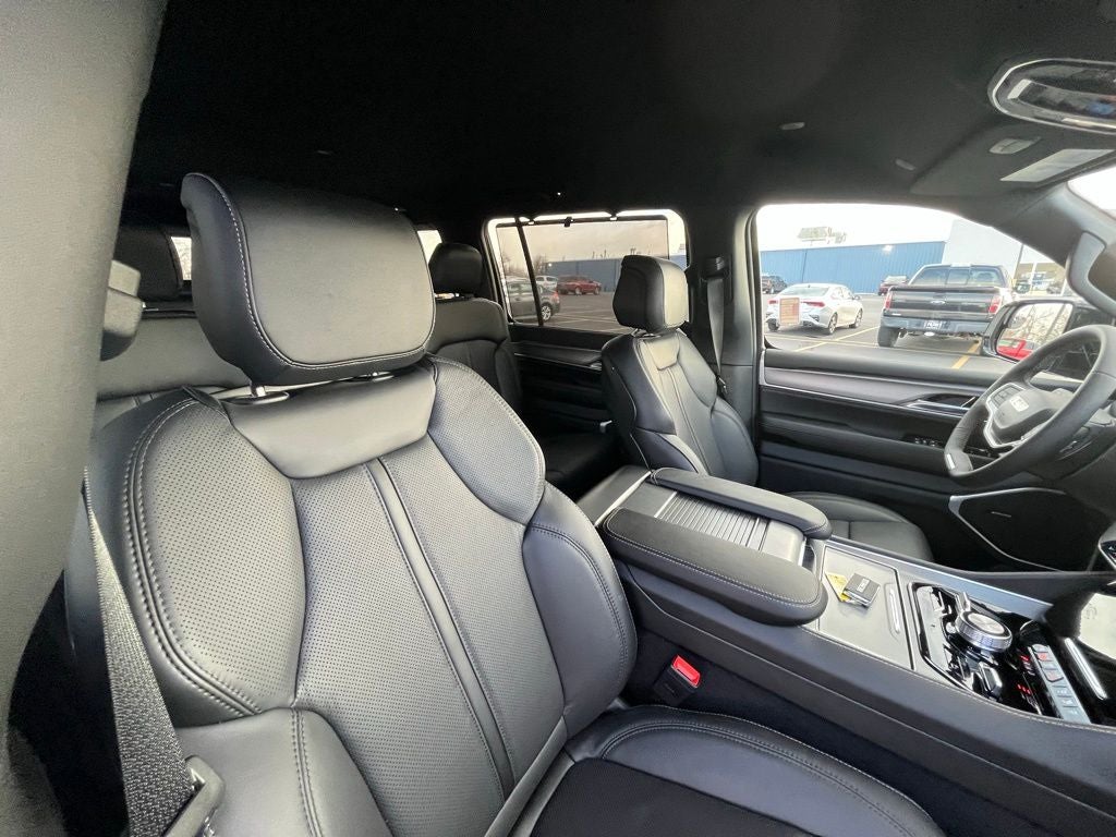 2026 Jeep Grand Wagoneer Limited Altitude