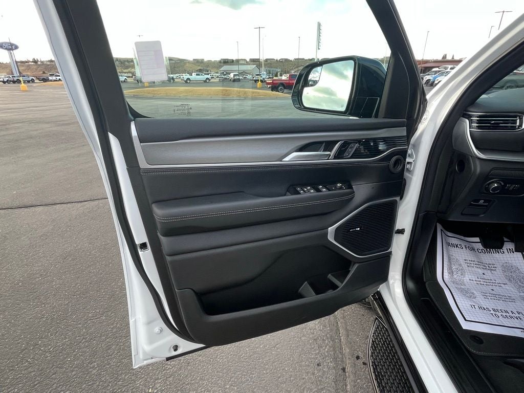 2026 Jeep Grand Wagoneer Limited Altitude