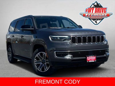 2023 Jeep Wagoneer Base
