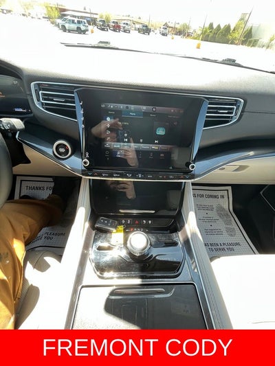2023 Jeep Wagoneer Base