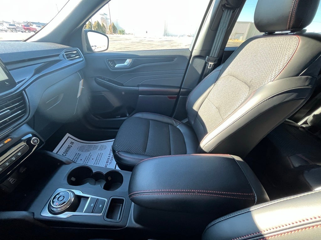 2026 Ford Escape Hybrid ST-Line Select