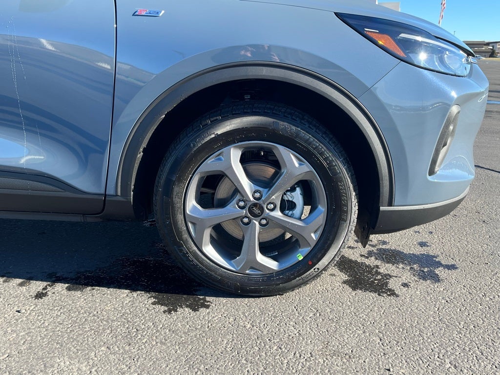 2026 Ford Escape Hybrid ST-Line Select