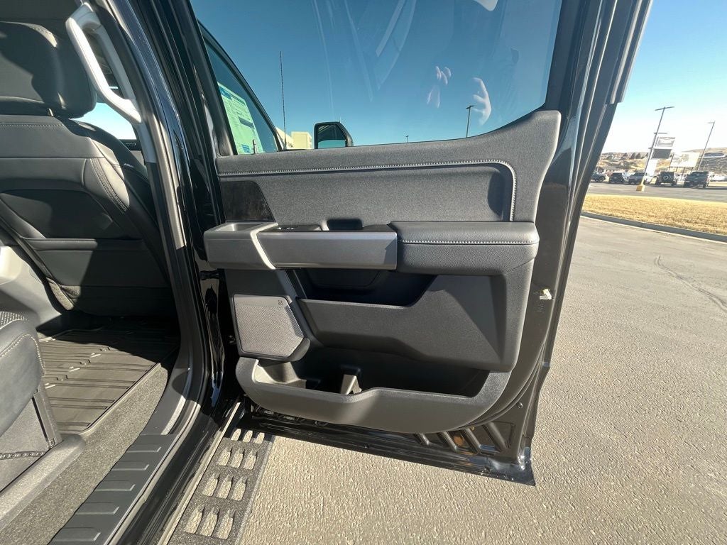 2026 Ford F-350SD Lariat Tremor