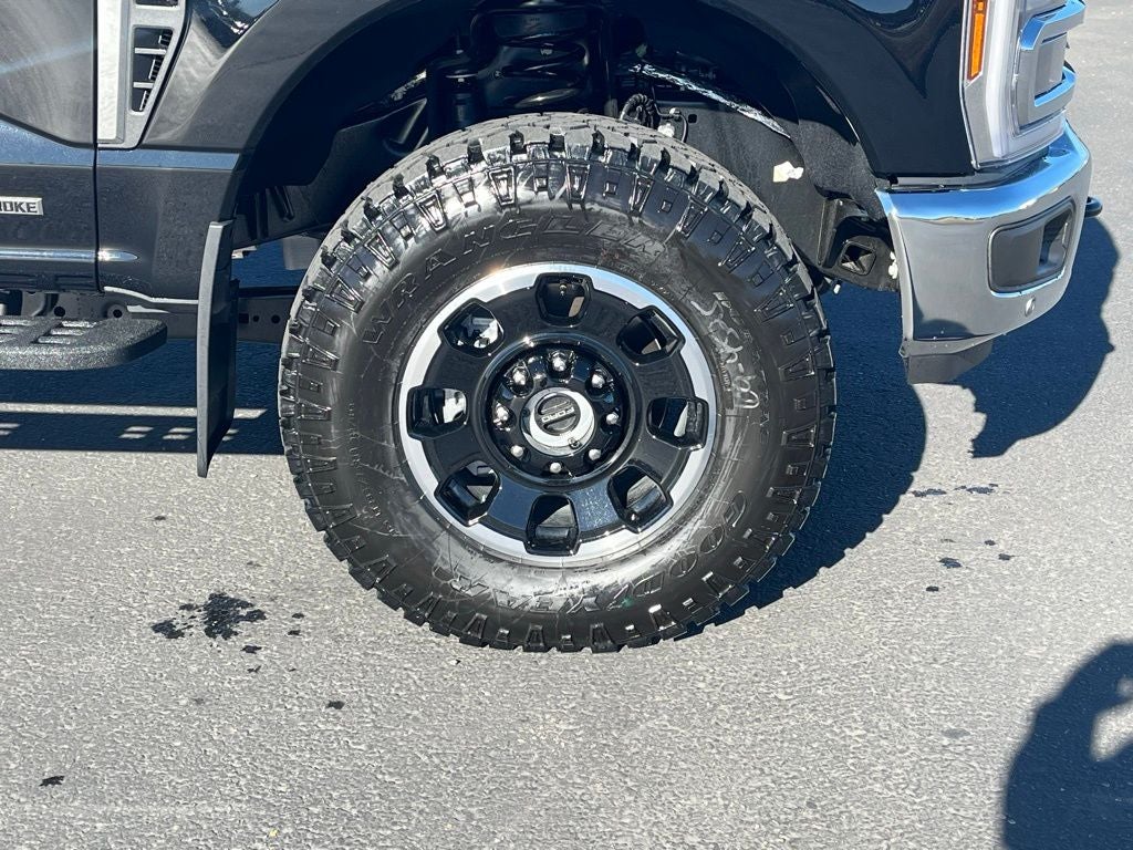 2026 Ford F-350SD Lariat Tremor