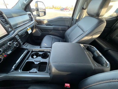 2026 Ford F-350SD Lariat Black Appearance Pkg