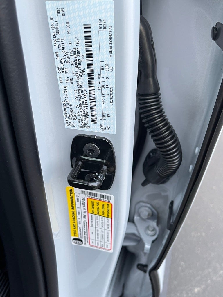 2025 Ford F-150 Platinum