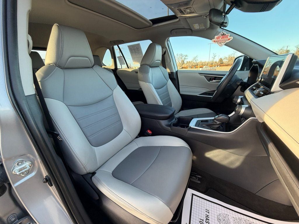 2023 Toyota RAV4 XLE Premium