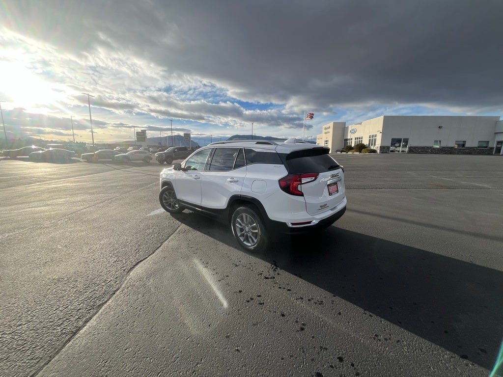 2024 GMC Terrain SLT AWD