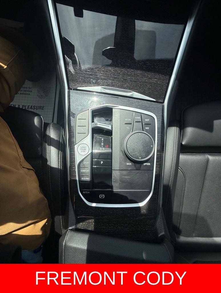 2024 BMW 3 Series 330i xDrive