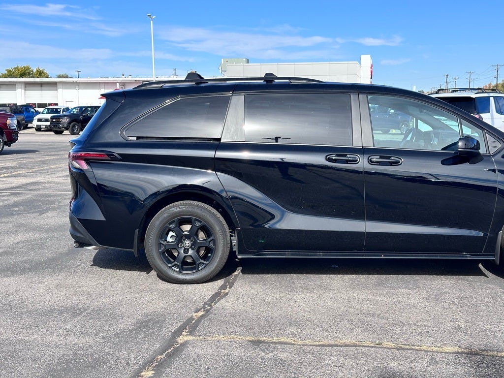2025 Toyota Sienna XLE AWD