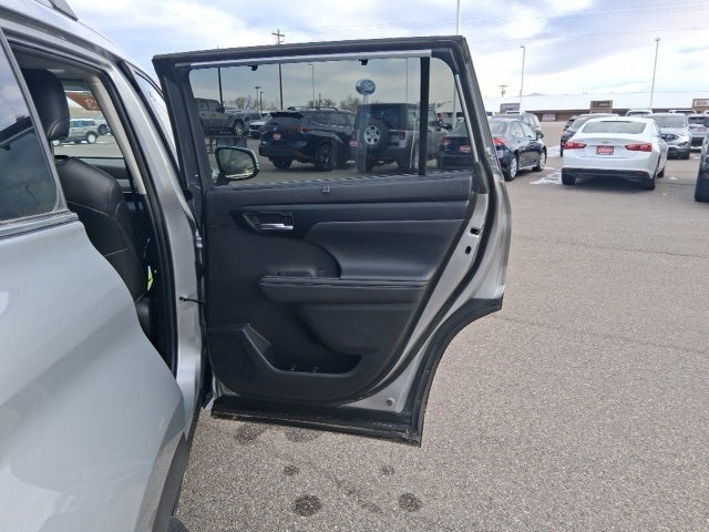 2023 Toyota Highlander XLE AWD