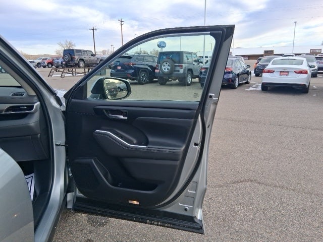 2023 Toyota Highlander XLE AWD