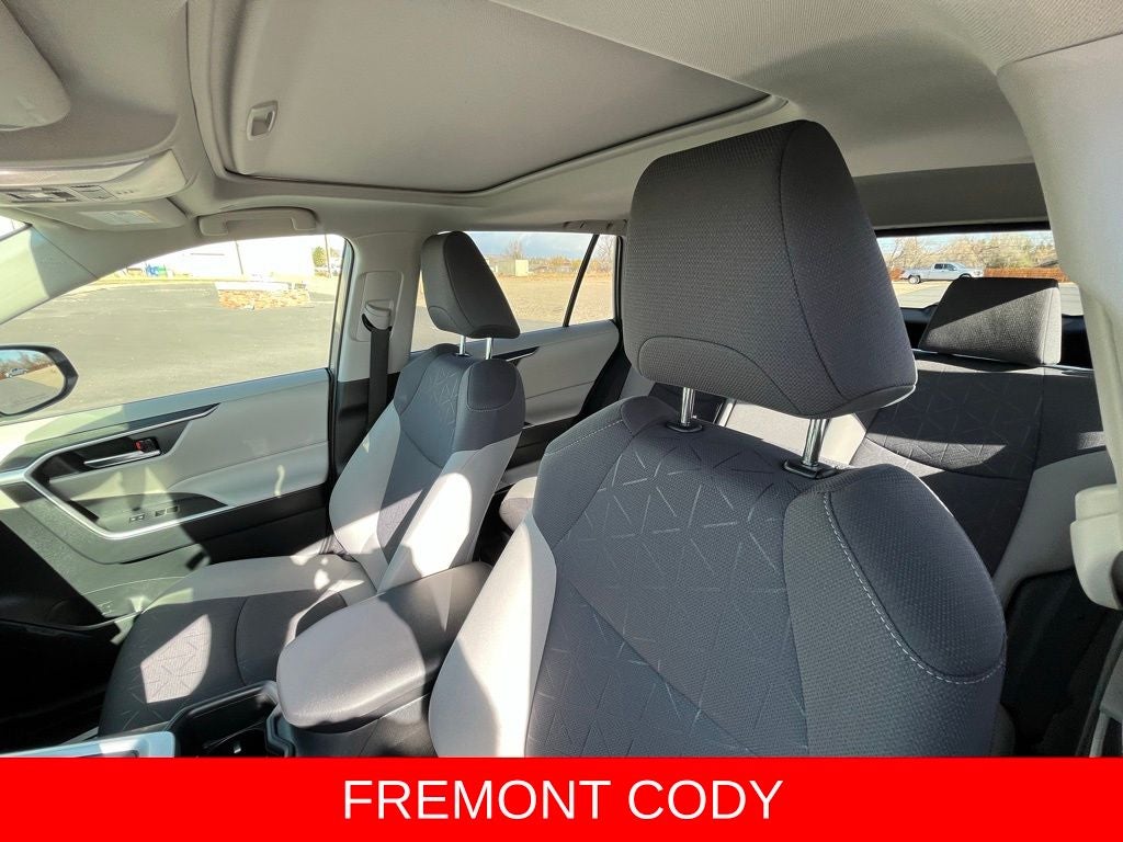 2023 Toyota RAV4 Hybrid XLE