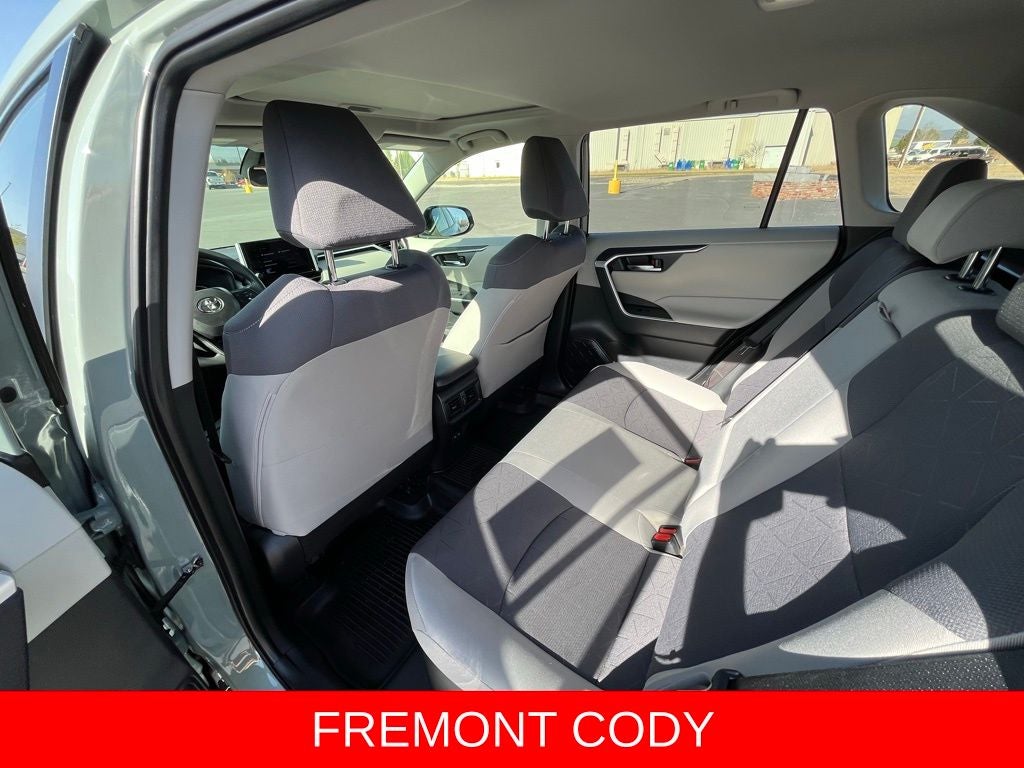 2023 Toyota RAV4 Hybrid XLE