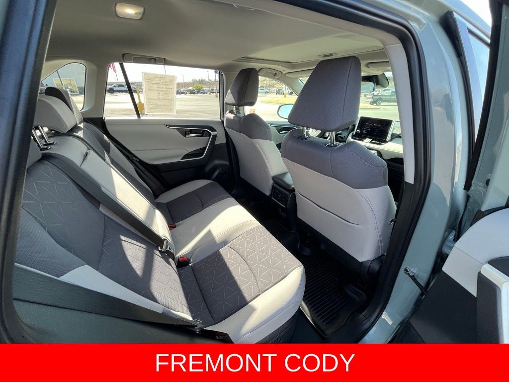 2023 Toyota RAV4 Hybrid XLE