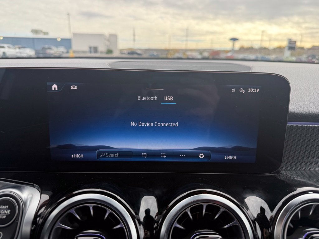 2025 Mercedes-Benz GLB GLB 250 4MATIC®