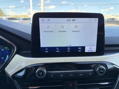 2022 Ford Escape Hybrid Titanium