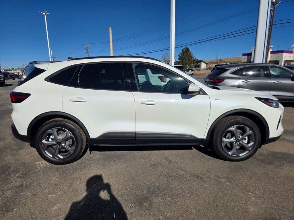 2026 Ford Escape Hybrid ST-Line Select