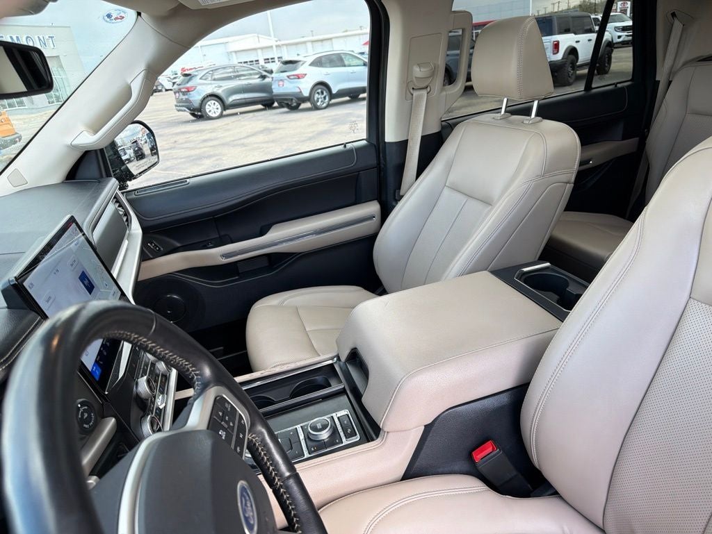 2023 Ford Expedition Max XLT